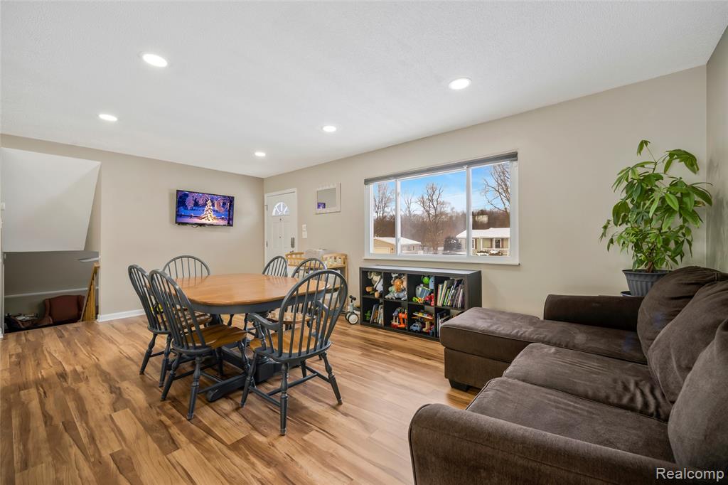9488 Brookway Court, Goodrich Vlg, MI — Photo 18