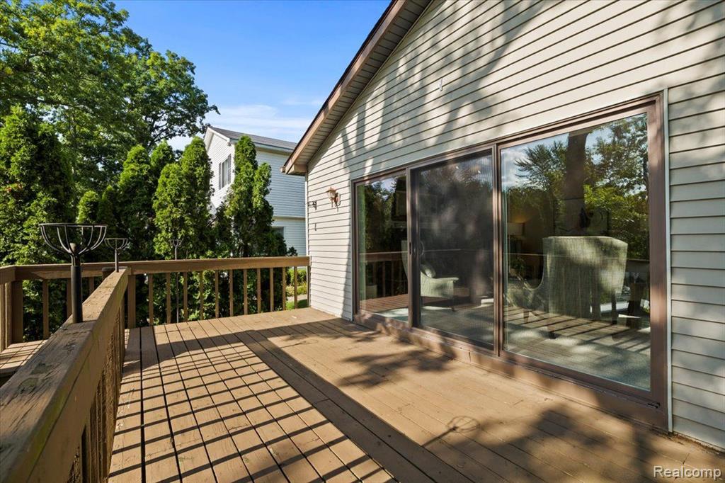 3979 LOTUS Drive, Waterford, MI 48329 — Photo 10