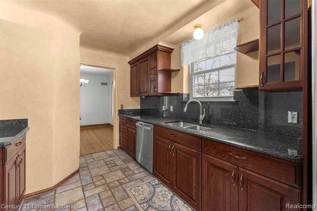 900 Meridan Street, Dearborn, MI 48124 — Photo 15