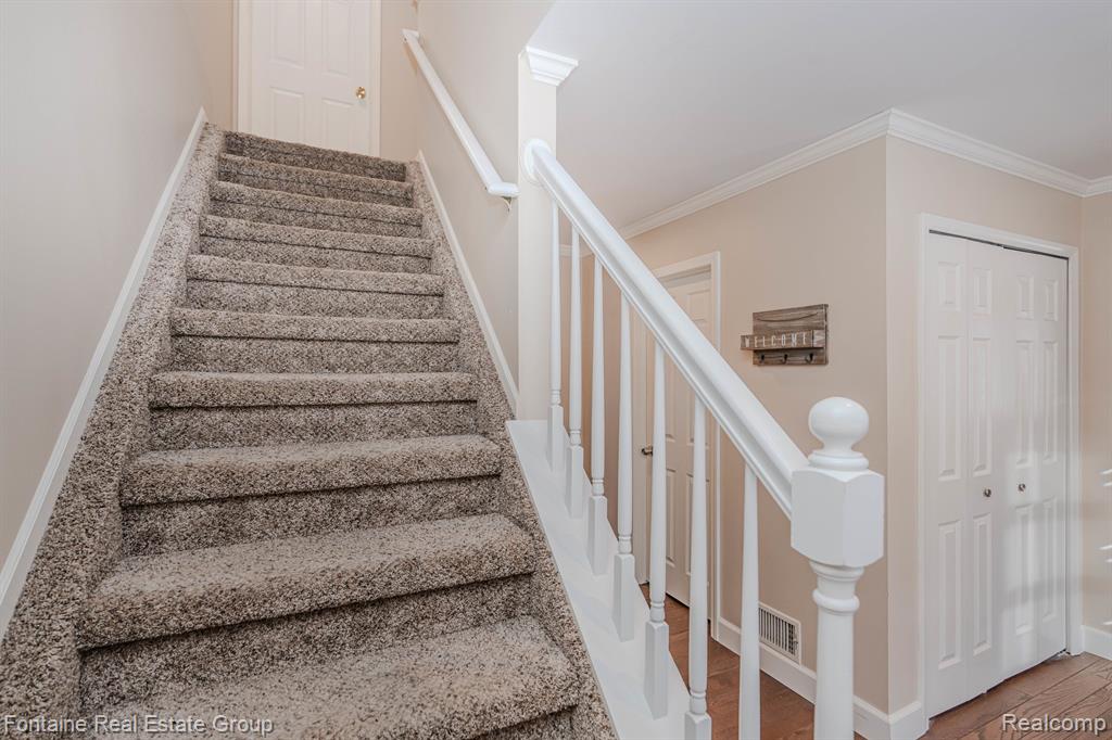 8742 WILLIAMSPORT Drive, White Lake, MI — Photo 44