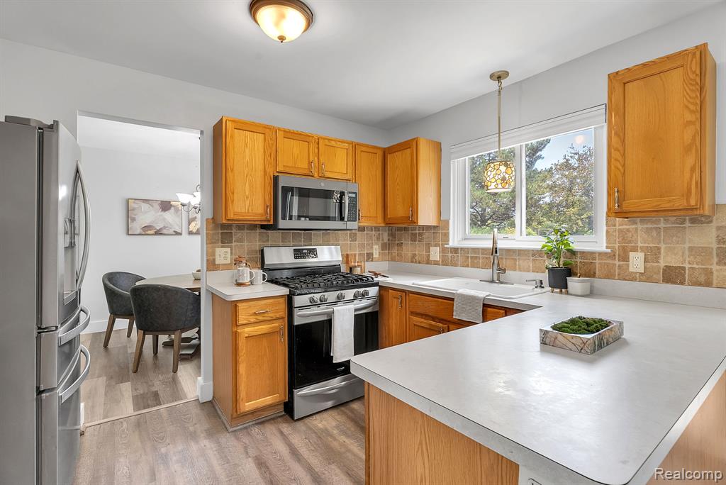 45447 Michael Court, Canton, MI 48188 — Photo 7