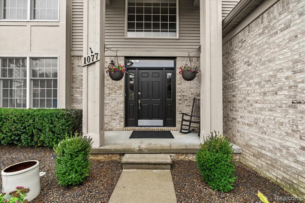 1077 Polo Drive, South Lyon, MI 48178 — Photo 4