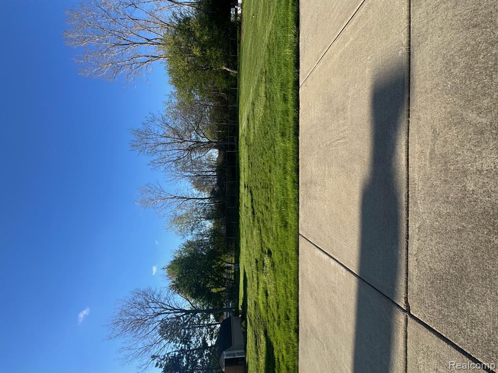 4137 Wingate Drive, Sterling Heights, MI 48310 — Photo 18