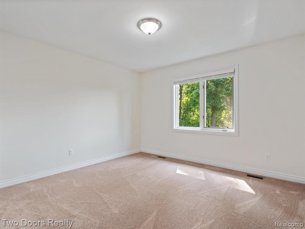 52903 Forest Grove, Shelby Twp, MI 48315 — Photo 45