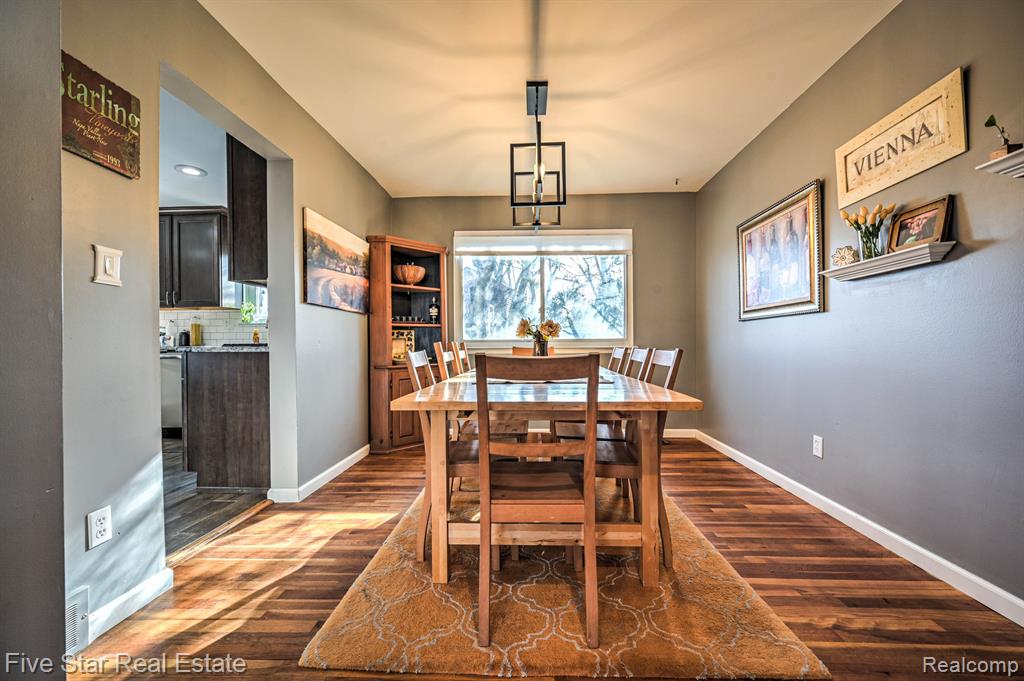 8838 Dublin Way, Sterling Heights, MI 48314 — Photo 10