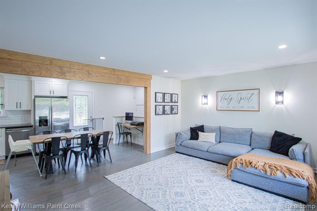 4071 MORGAN Road, Lake Orion, MI — Photo 5