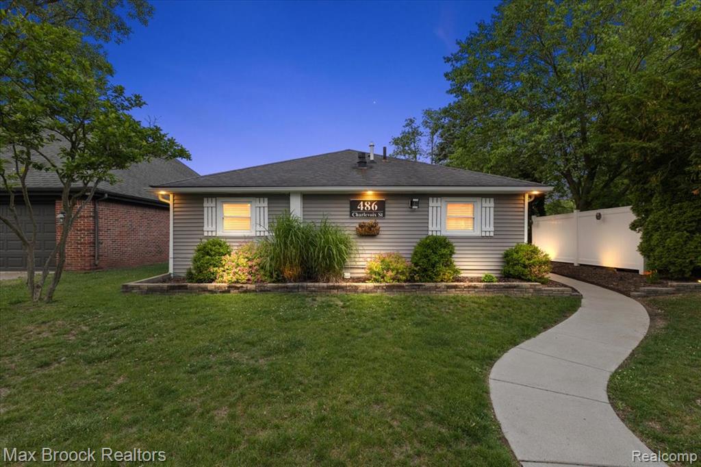 486 Charlevoix Street, Commerce Twp, MI 48382 — Photo 5