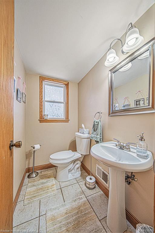477 Eastlook Drive, Saline, MI 48176 — Photo 12