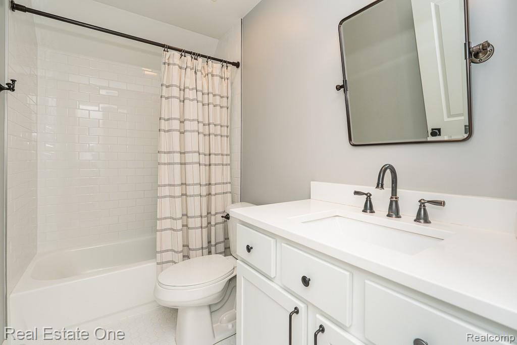 162 W Lafayette Street, Romeo, MI 48065 — Photo 36