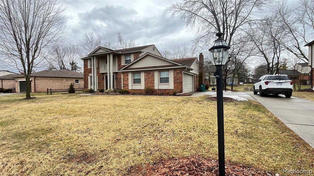 5725 FOLKSTONE Drive, Troy, MI 48085 — Photo 2