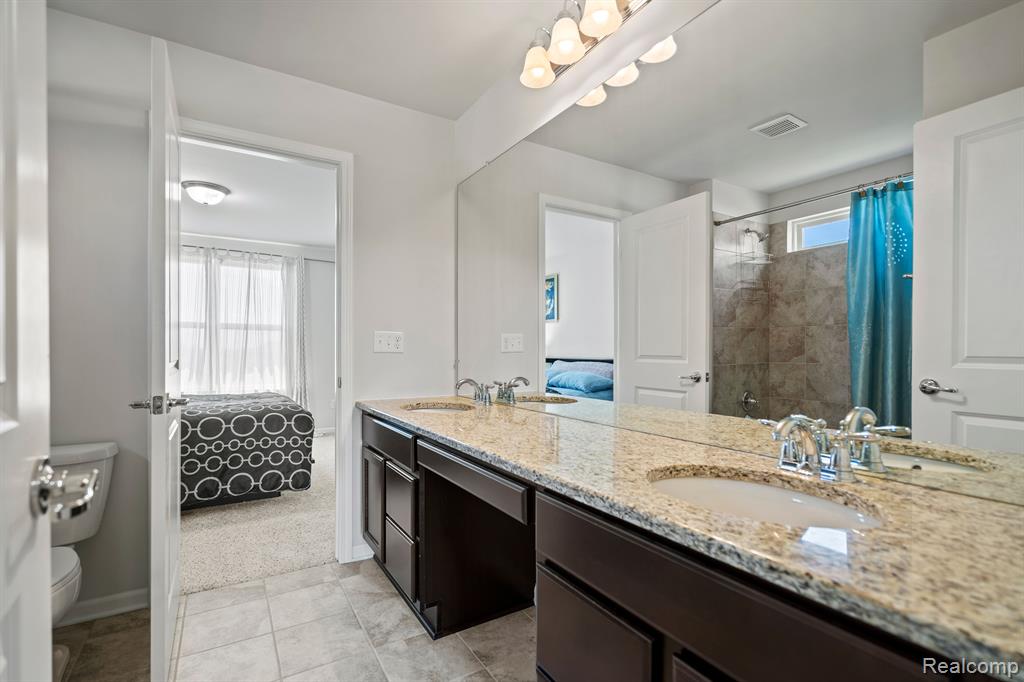 4562 Cloverdale Court, Lake Orion, MI — Photo 50