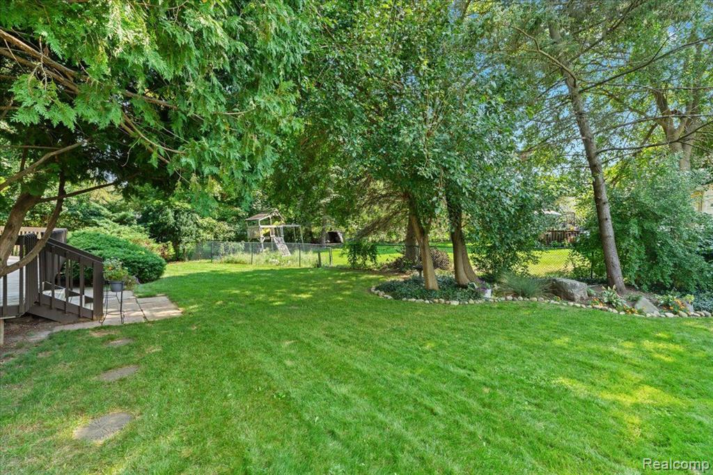773 OAK RIDGE Drive, Brighton, MI 48116 — Photo 9