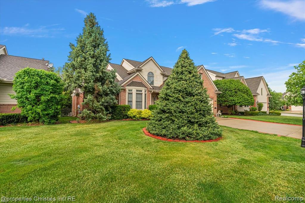 47274 Hunters Park Drive, Plymouth, MI 48170 — Photo 4