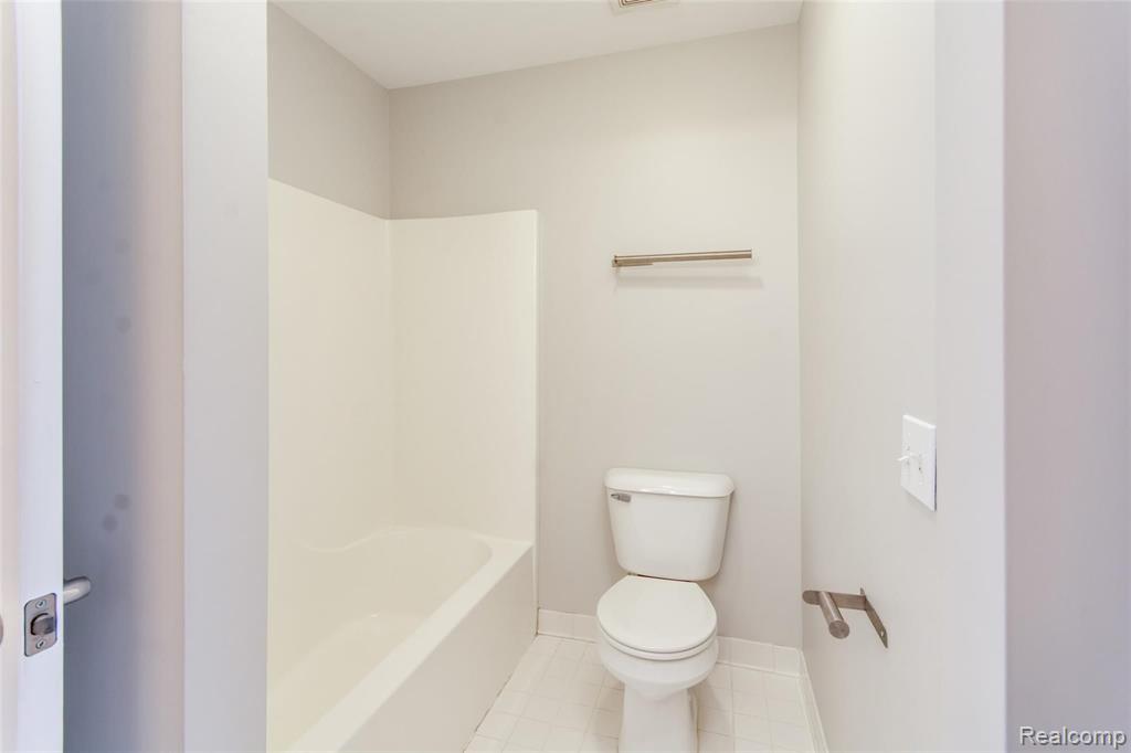 51334 W HILLS Drive, Plymouth, MI 48170 — Photo 27