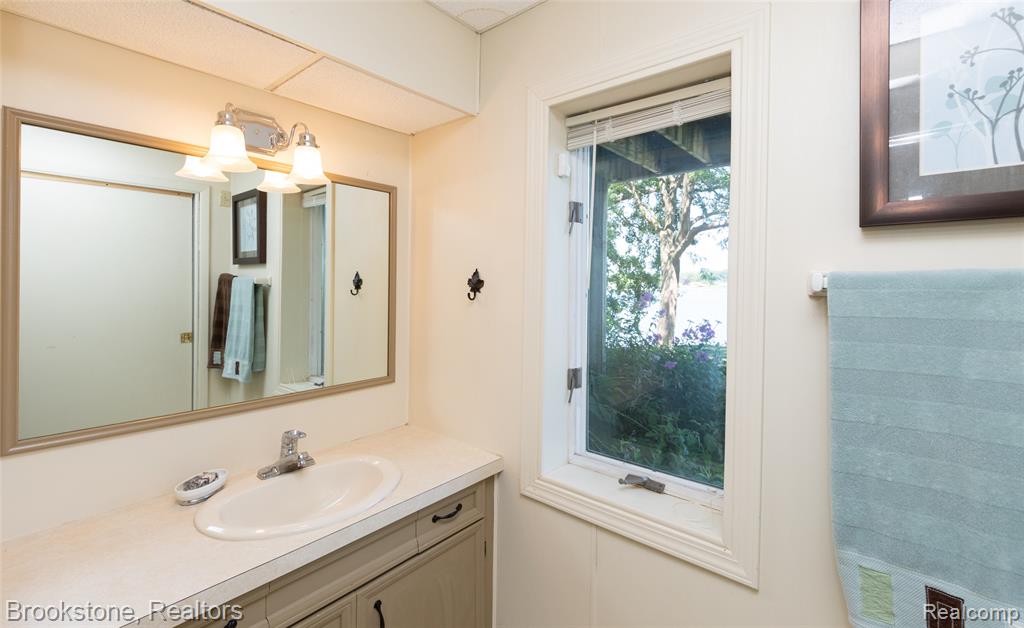 9317 Ridge Road, Goodrich Vlg, MI — Photo 52