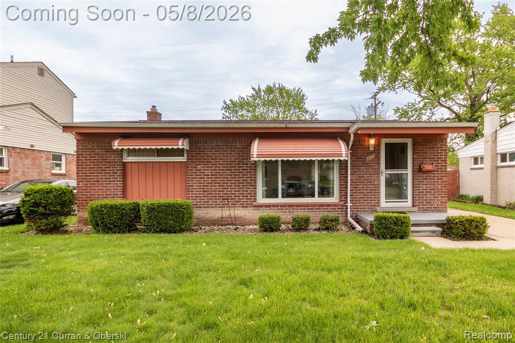 5387 Vivian Street, Dearborn Heights, MI 48125 — front exterior