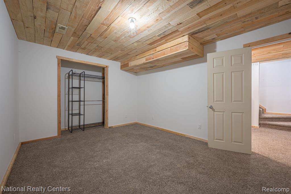 10040 Old Farm Trail, Davisburg, MI 48350 — Photo 27