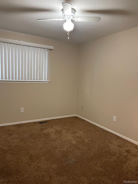 8719 GEORGE F BUNKER Boulevard, Sterling Heights, MI 48313 — Photo 12