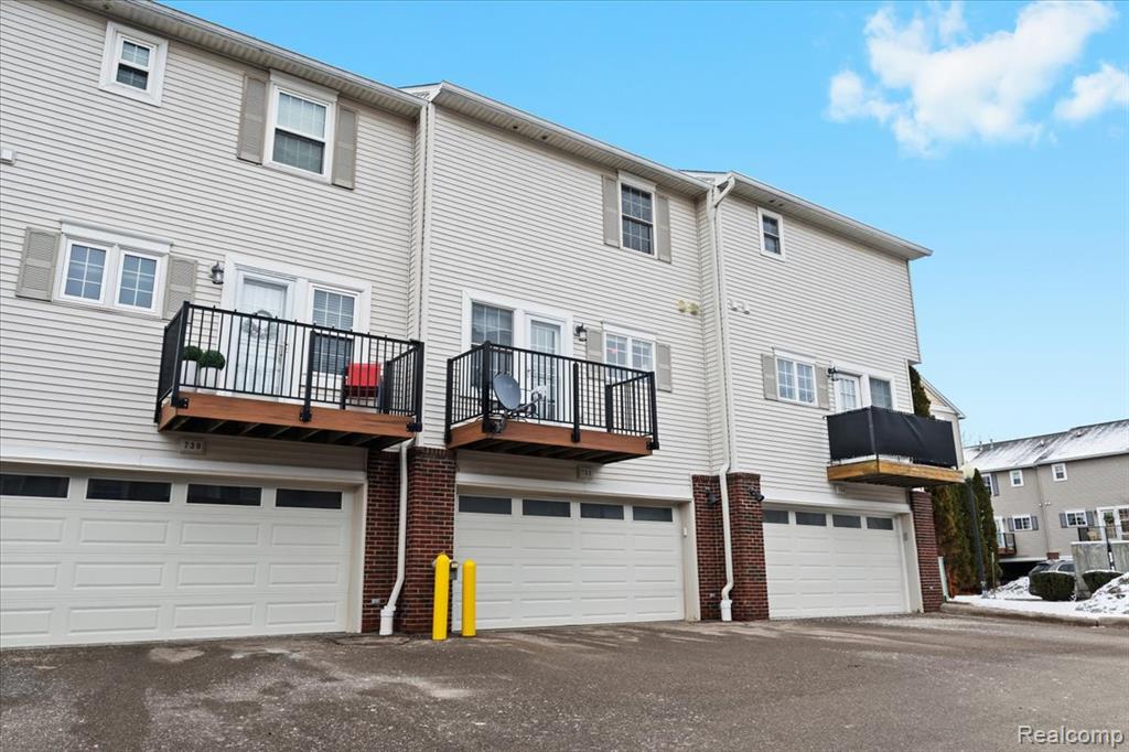 732 Eagle Drive, Fenton, MI 48430 — Photo 31