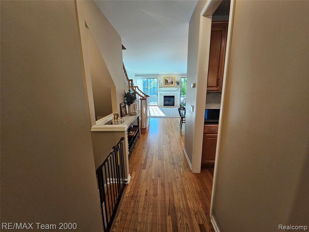 16792 Lyonhurst Circle, Northville, MI 48168 — Photo 2