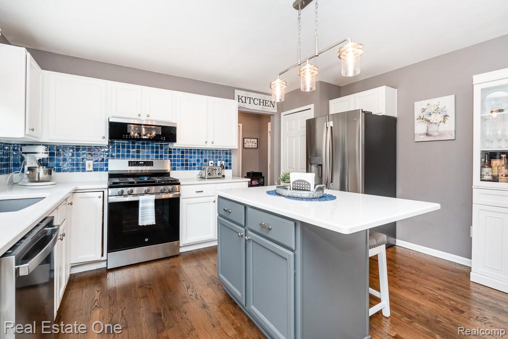1043 Ridgeview Circle, Lake Orion, MI 48362 — Photo 15