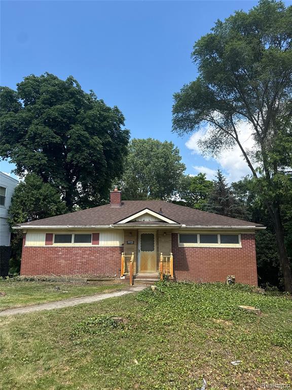 5910 Lakewood Boulevard, Clawson, MI — front exterior