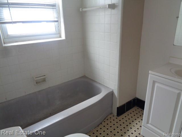 18927 Stansbury Street, Detroit, MI 48235 — Photo 37