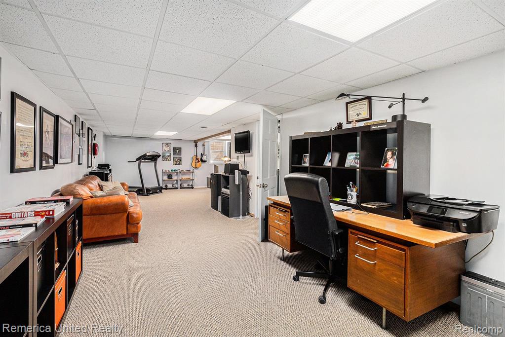 40563 ORANGELAWN Avenue, Plymouth, MI 48170 — Photo 19
