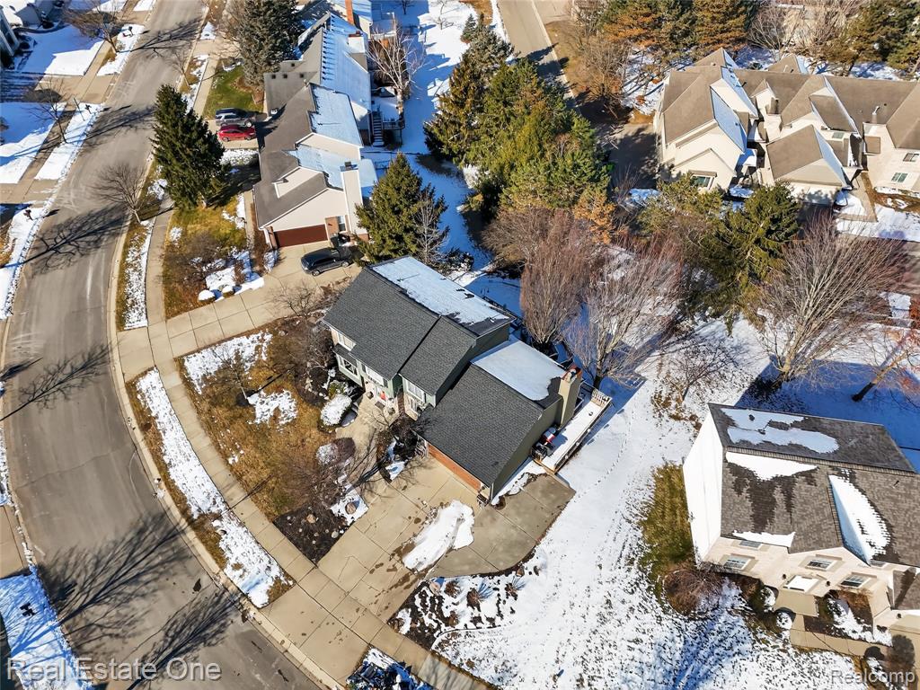 564 Dorchester Way, Milford, MI 48381 — Photo 58