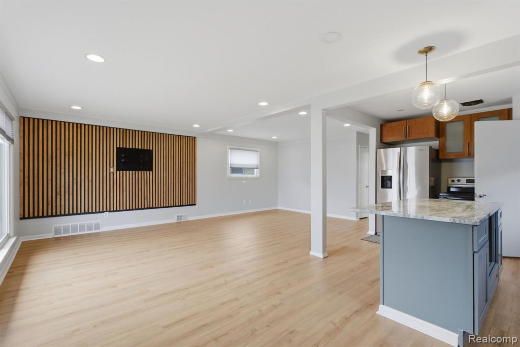 57 W Elmwood Avenue, Clawson, MI — Photo 7