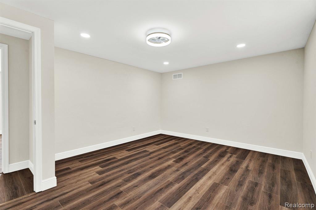 40206 Ashland Drive, Sterling Heights, MI 48313 — Photo 51