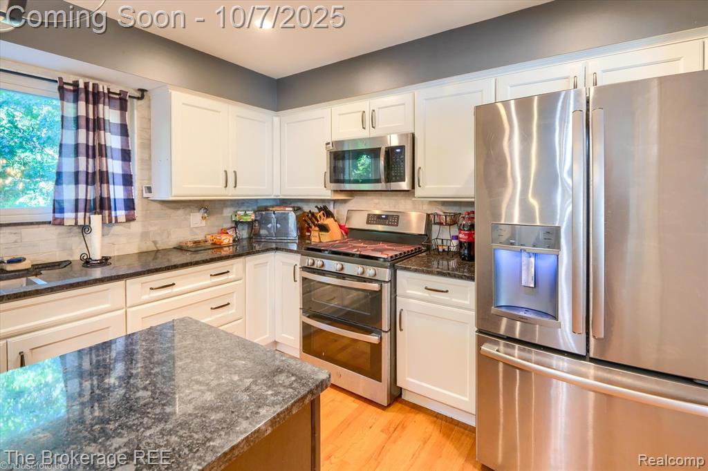 4950 Iroquois Boulevard, Clarkston, MI 48348 — Photo 17