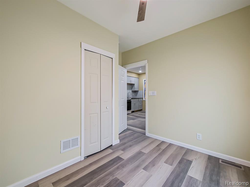 895 Blaine Street, Detroit, MI 48202 — Photo 16
