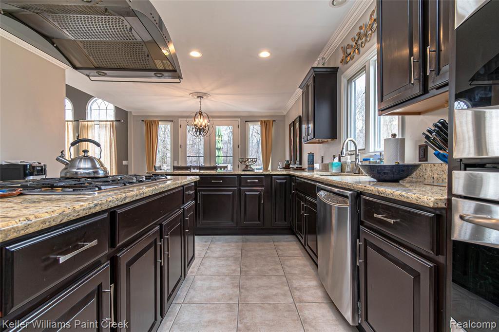 4998 Menominee Lane, Clarkston, MI 48348 — Photo 31