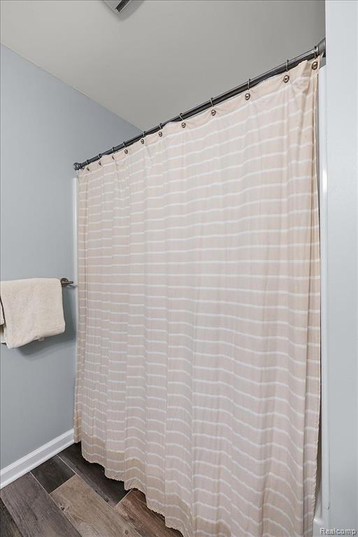 7611 Peninsula, Waterford, MI 48327 — Photo 30