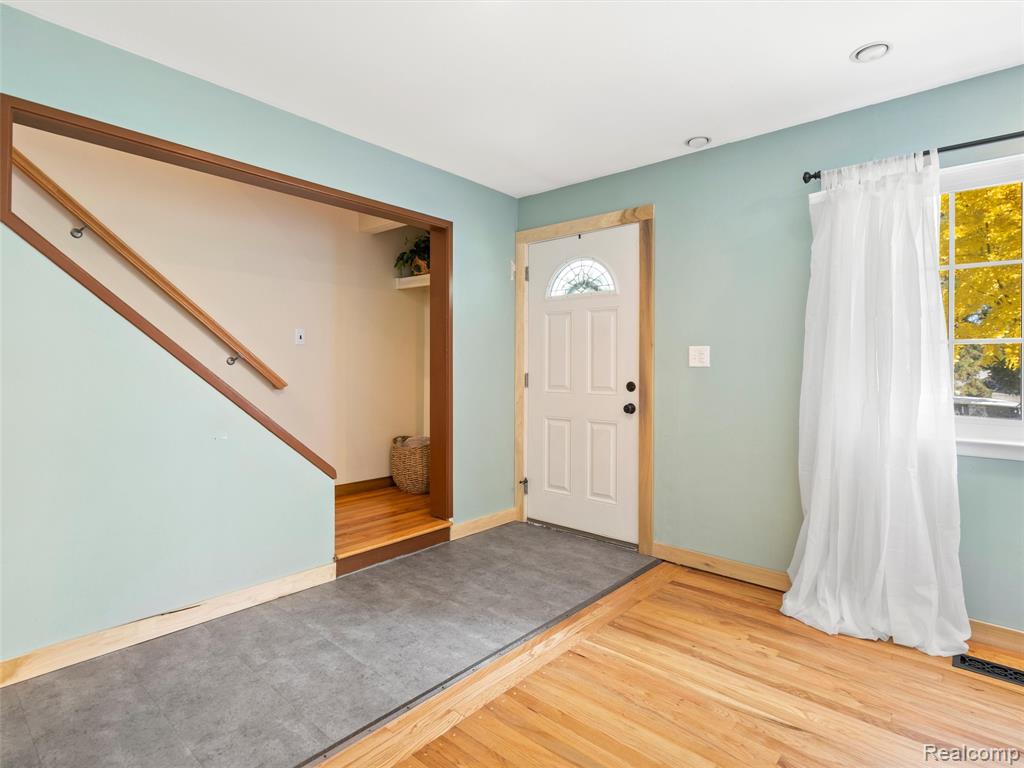 774 Southampton Court, Auburn Hills, MI 48326 — Photo 9