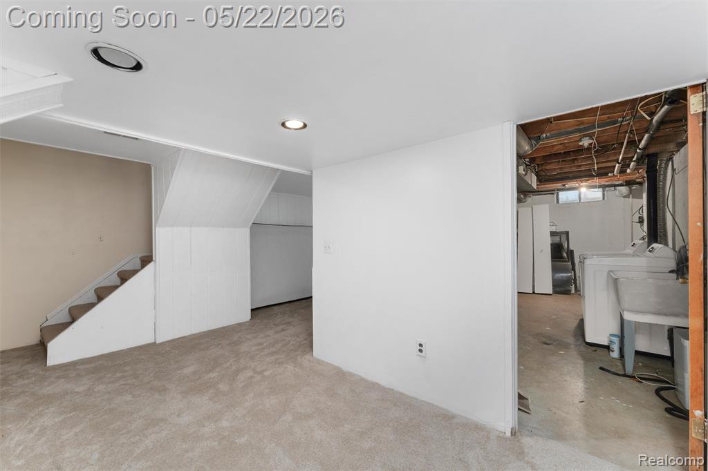 32105 W 12 Mile Road, Farmington, MI 48334 — Photo 21