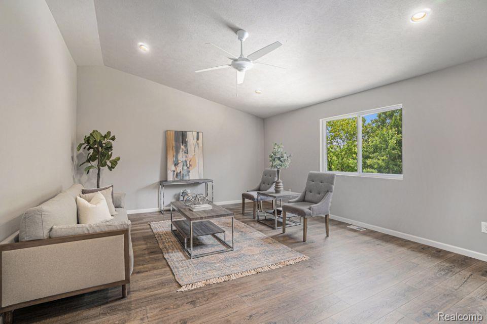 7107 TIMBERLINE Drive, Flint, MI 48507 — Photo 19