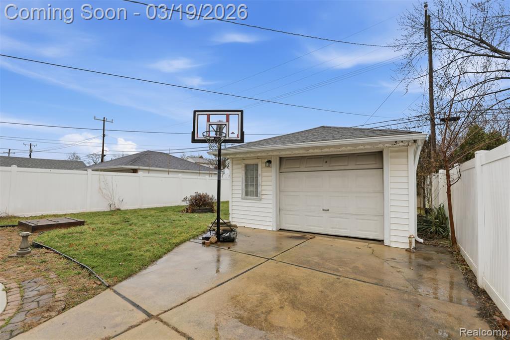 6789 Larme Avenue, Allen Park, MI 48101 — Photo 25