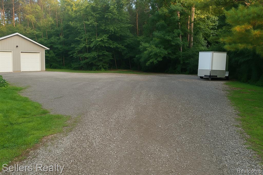 7181 Bristol Road, Swartz Creek, MI 48473 — Photo 24