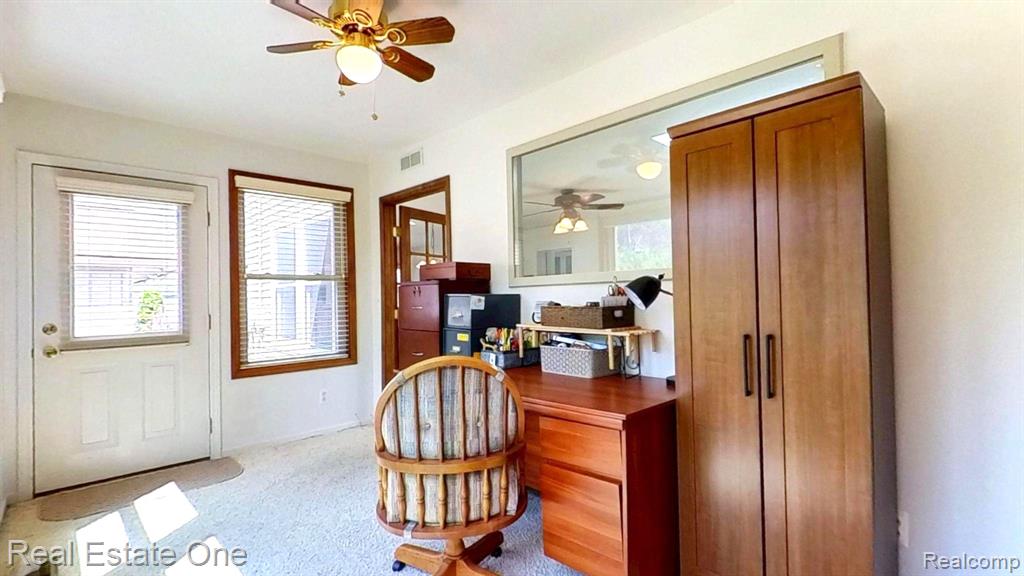 1938 Beverly Street, Sylvan Lake, MI 48320 — Photo 33