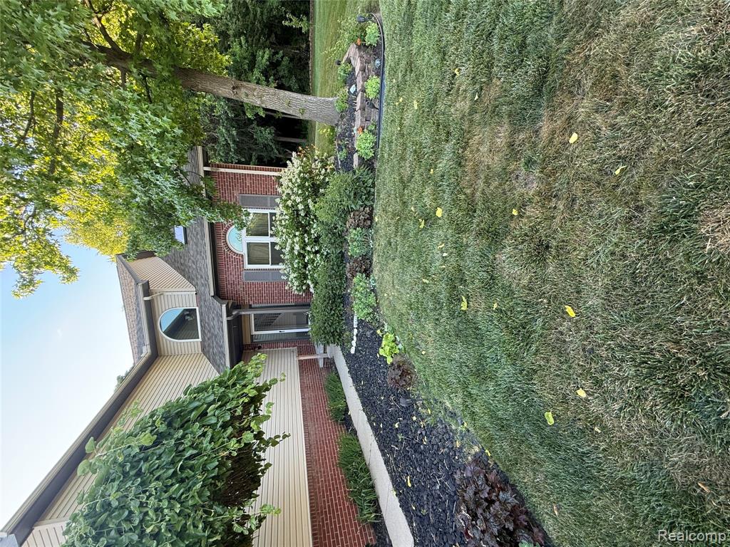 44994 Sondra Drive, Belleville, MI 48111 — Photo 4