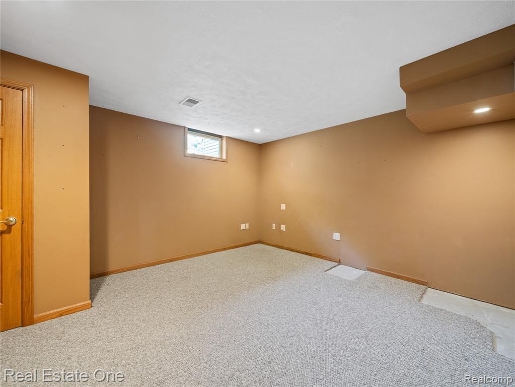8907 McColl Side Road, Brighton, MI 48116 — Photo 22