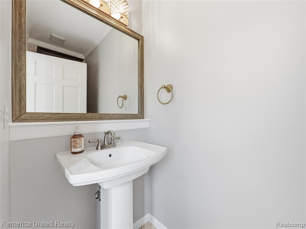 12825 Larkins Road, Brighton, MI 48114 — Photo 23