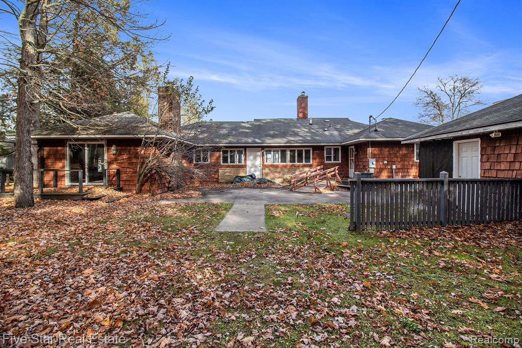 3162 Crescent Beach Road, Onekama, MI 49660 — Photo 2