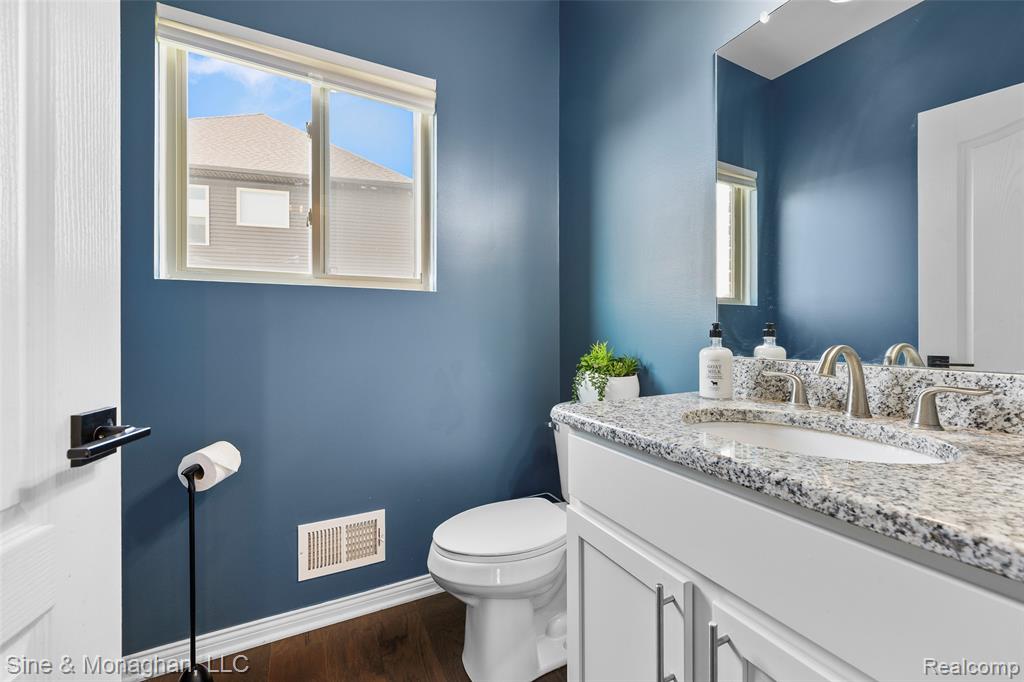 5401 Aberdeen Court, Clarkston, MI 48348 — Photo 20