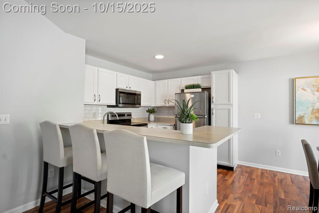 44068 Elm Drive, Sterling Heights, MI 48313 — Photo 8