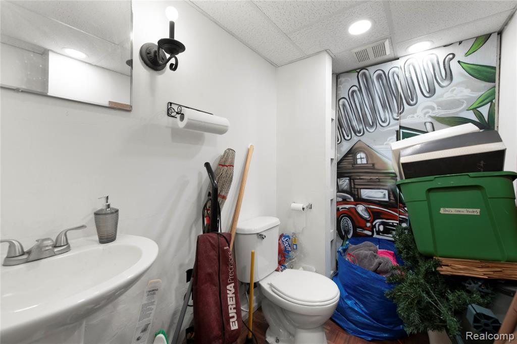 1417 Van Dyke Street, Detroit, MI 48214 — Photo 14