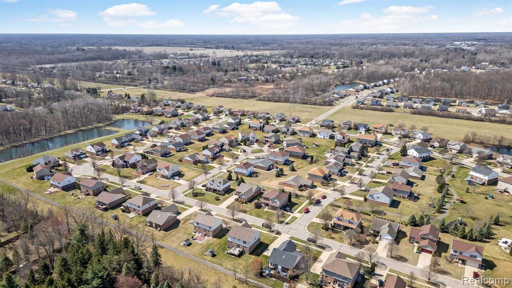 13713 Milton Drive, Belleville, MI 48111 — Photo 15