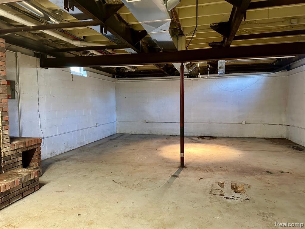 7700 RAVENSWOOD Road, Wales, MI — Photo 23